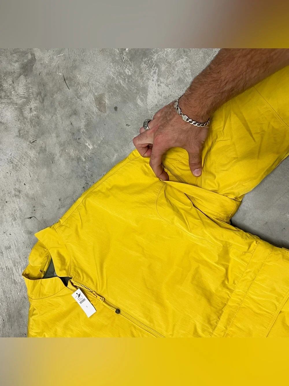 Talbots Women's Zip Off Sleeve Woven Jacket Size Small Yellow Drawstring Waist